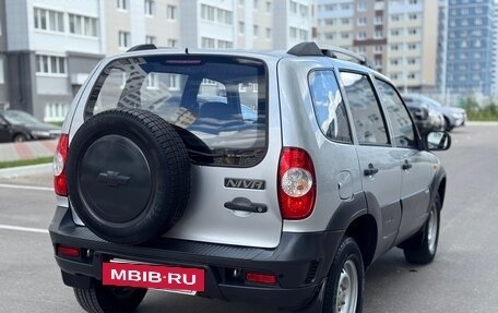 Chevrolet Niva I рестайлинг, 2010 год, 625 000 рублей, 7 фотография