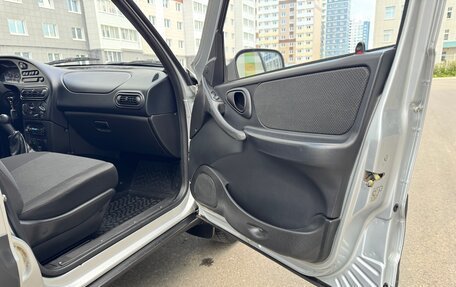 Chevrolet Niva I рестайлинг, 2010 год, 625 000 рублей, 29 фотография
