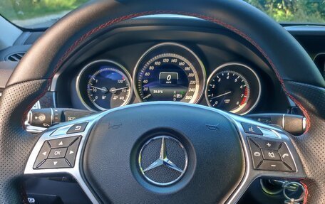 Mercedes-Benz E-Класс, 2015 год, 2 700 000 рублей, 4 фотография