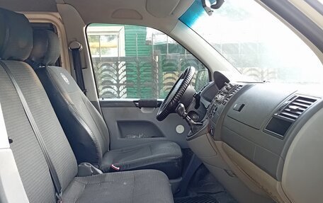 Volkswagen Transporter T5 рестайлинг, 2007 год, 900 000 рублей, 4 фотография