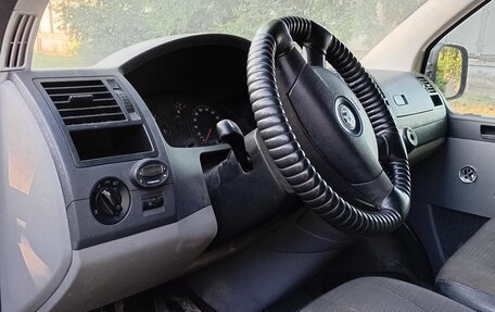 Volkswagen Transporter T5 рестайлинг, 2007 год, 900 000 рублей, 6 фотография