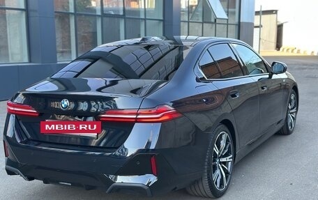 BMW 5 серия, 2023 год, 8 350 000 рублей, 8 фотография