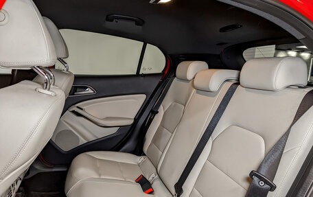 Mercedes-Benz GLA, 2019 год, 2 650 000 рублей, 13 фотография