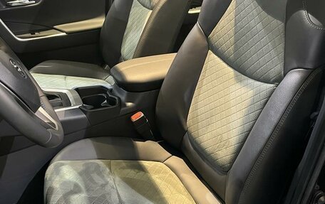 Toyota RAV4, 2025 год, 4 390 000 рублей, 12 фотография