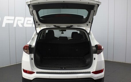 Hyundai Tucson III, 2018 год, 2 000 000 рублей, 21 фотография