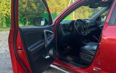 Toyota RAV4, 2011 год, 1 390 000 рублей, 18 фотография
