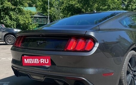 Ford Mustang VI рестайлинг, 2017 год, 2 480 000 рублей, 2 фотография