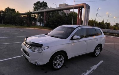 Mitsubishi Outlander III рестайлинг 3, 2013 год, 1 270 000 рублей, 1 фотография
