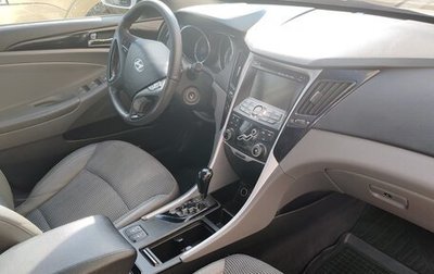 Hyundai Sonata VI, 2010 год, 680 000 рублей, 1 фотография