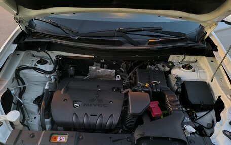Mitsubishi Outlander III рестайлинг 3, 2013 год, 1 270 000 рублей, 18 фотография