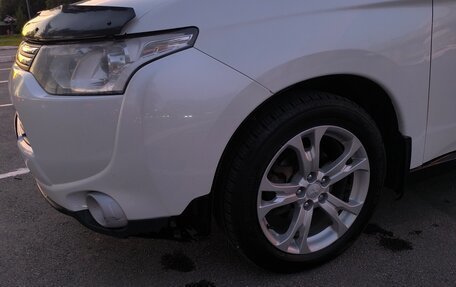 Mitsubishi Outlander III рестайлинг 3, 2013 год, 1 270 000 рублей, 21 фотография