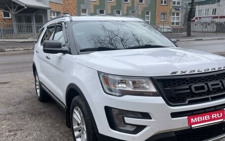 Ford Explorer VI, 2017 год, 2 355 000 рублей, 21 фотография