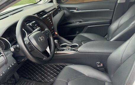 Toyota Camry, 2020 год, 3 050 000 рублей, 9 фотография