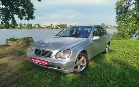 Mercedes-Benz C-Класс, 2001 год, 590 000 рублей, 4 фотография