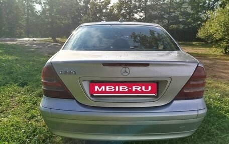 Mercedes-Benz C-Класс, 2001 год, 590 000 рублей, 6 фотография