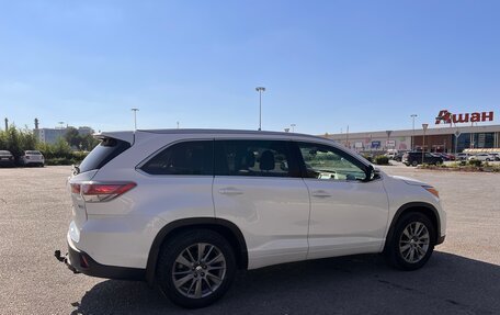 Toyota Highlander III, 2015 год, 2 750 000 рублей, 3 фотография