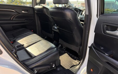 Toyota Highlander III, 2015 год, 2 750 000 рублей, 12 фотография