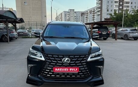Lexus LX III, 2016 год, 5 750 000 рублей, 3 фотография