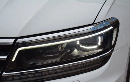 Volkswagen Tiguan II, 2018 год, 2 620 000 рублей, 9 фотография