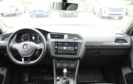 Volkswagen Tiguan II, 2018 год, 2 620 000 рублей, 22 фотография