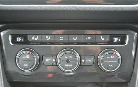 Volkswagen Tiguan II, 2018 год, 2 620 000 рублей, 31 фотография