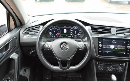 Volkswagen Tiguan II, 2018 год, 2 620 000 рублей, 24 фотография