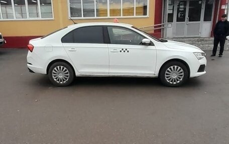 Skoda Rapid II, 2020 год, 1 050 000 рублей, 3 фотография