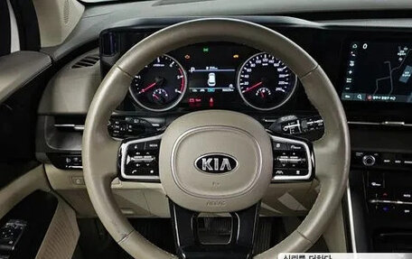 KIA Carnival, 2021 год, 2 880 000 рублей, 7 фотография