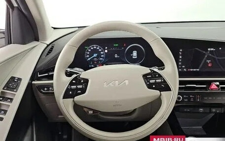 KIA Niro, 2022 год, 2 960 000 рублей, 8 фотография