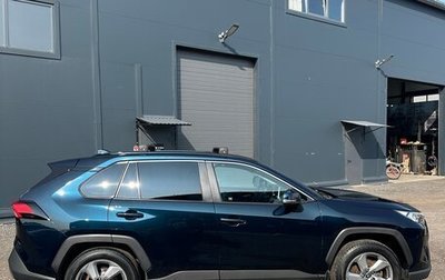 Toyota RAV4, 2020 год, 2 700 000 рублей, 1 фотография