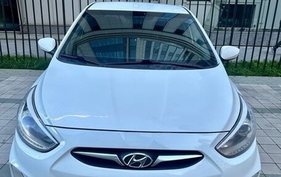 Hyundai Solaris II рестайлинг, 2013 год, 700 000 рублей, 1 фотография