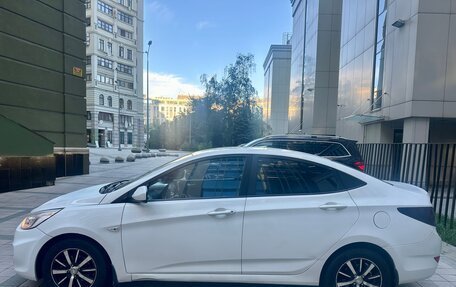 Hyundai Solaris II рестайлинг, 2013 год, 700 000 рублей, 8 фотография