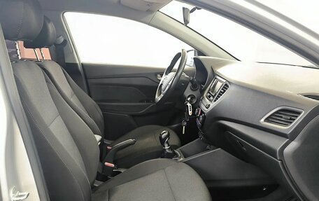 Hyundai Solaris II рестайлинг, 2018 год, 1 100 000 рублей, 11 фотография