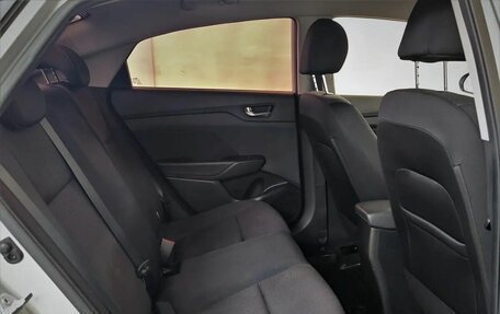 Hyundai Solaris II рестайлинг, 2018 год, 1 100 000 рублей, 12 фотография