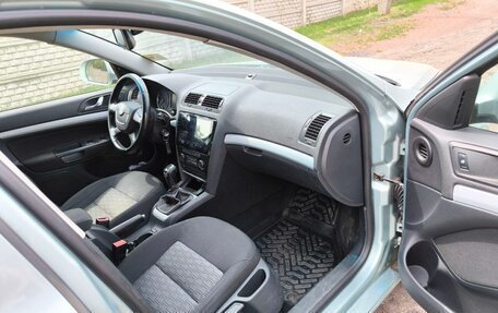 Skoda Octavia, 2010 год, 930 000 рублей, 2 фотография