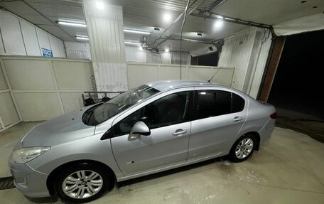 Peugeot 408 I рестайлинг, 2014 год, 950 000 рублей, 4 фотография