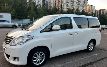 Toyota Alphard III, 2013 год, 2 450 000 рублей, 3 фотография