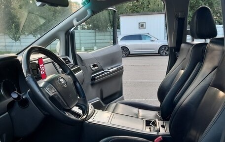 Toyota Alphard III, 2013 год, 2 450 000 рублей, 7 фотография