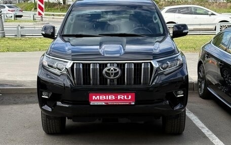 Toyota Land Cruiser Prado 150 рестайлинг 2, 2019 год, 7 000 000 рублей, 1 фотография