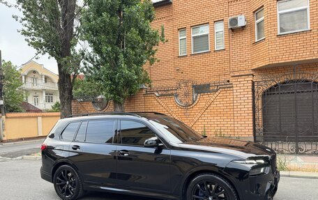 BMW X7, 2022 год, 13 000 000 рублей, 3 фотография