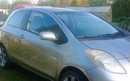 Toyota Yaris III рестайлинг, 2006 год, 600 000 рублей, 16 фотография
