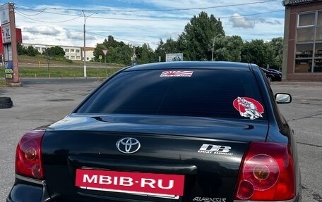 Toyota Avensis III рестайлинг, 2003 год, 650 000 рублей, 5 фотография