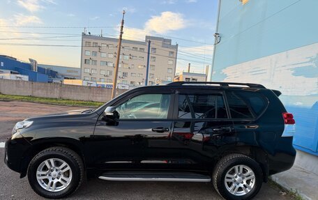 Toyota Land Cruiser Prado 150 рестайлинг 2, 2010 год, 2 650 000 рублей, 2 фотография