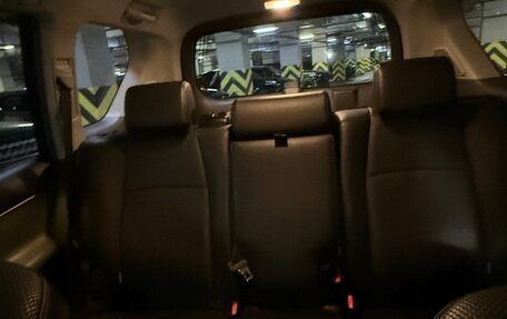 Toyota Land Cruiser Prado 150 рестайлинг 2, 2010 год, 2 650 000 рублей, 12 фотография