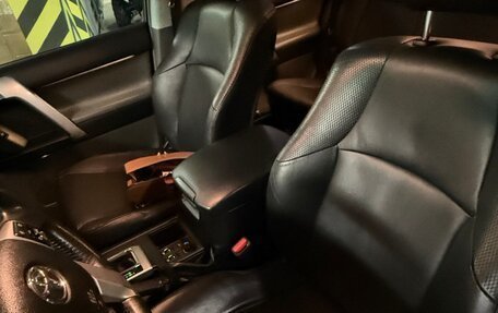 Toyota Land Cruiser Prado 150 рестайлинг 2, 2010 год, 2 650 000 рублей, 13 фотография