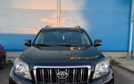 Toyota Land Cruiser Prado 150 рестайлинг 2, 2010 год, 2 650 000 рублей, 3 фотография