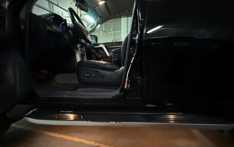 Toyota Land Cruiser Prado 150 рестайлинг 2, 2010 год, 2 650 000 рублей, 17 фотография