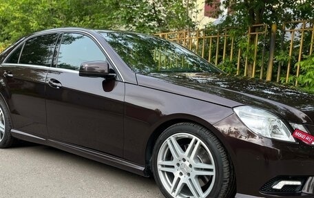 Mercedes-Benz E-Класс, 2009 год, 1 730 000 рублей, 3 фотография