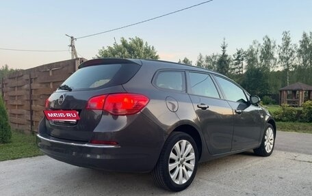 Opel Astra J, 2013 год, 850 000 рублей, 3 фотография