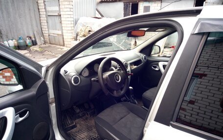 Renault Logan I, 2012 год, 250 000 рублей, 3 фотография